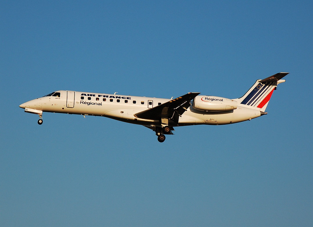 F-GOHC - ERJ-135ER - Air France - BRU - 20-04-2007
