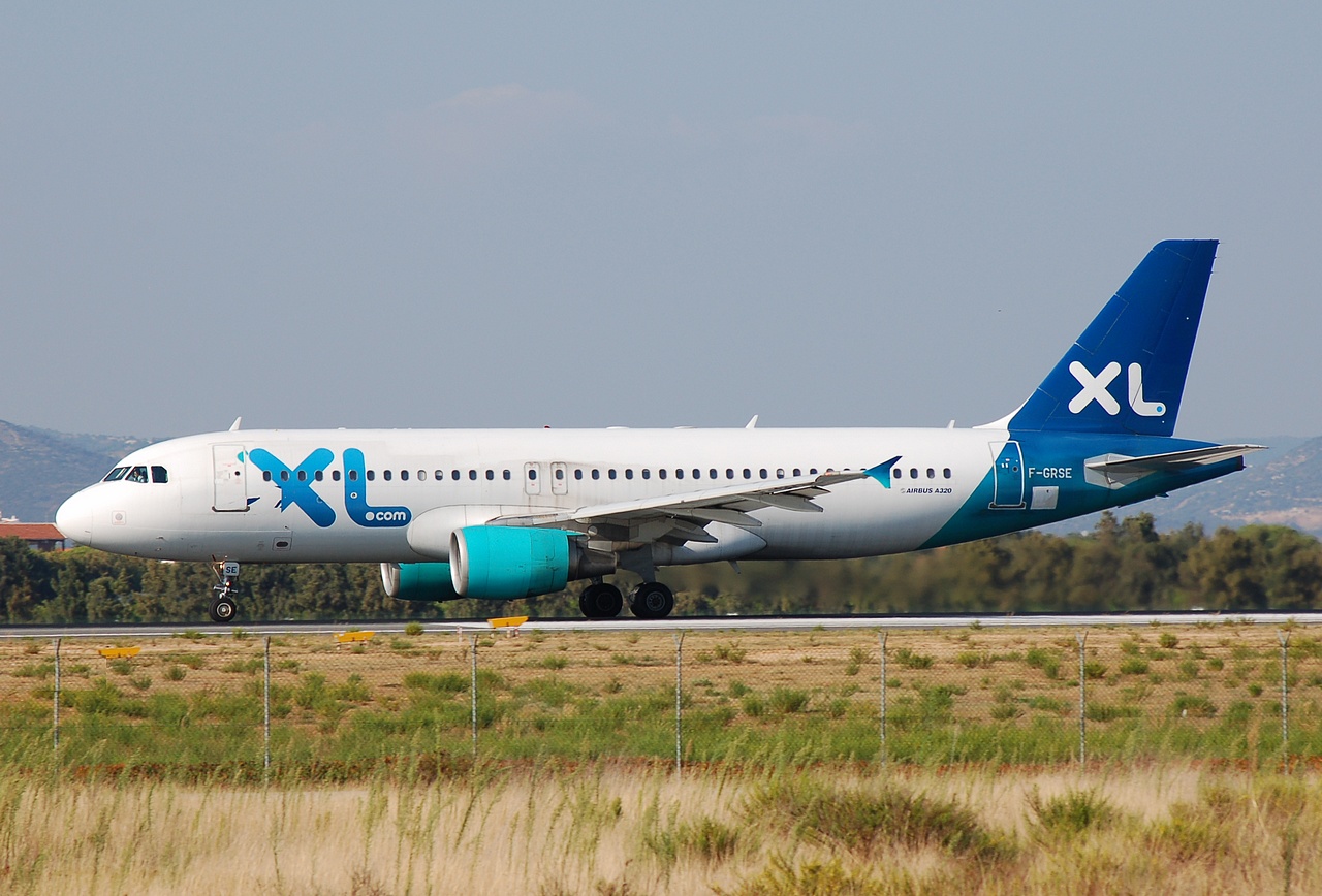 F-GRSE - A320-214 - XL Airways France - FAO - 02-09-2007b