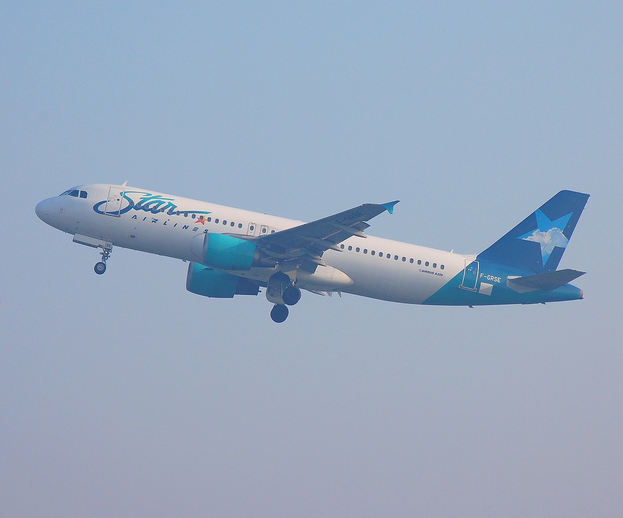 F-GRSE - A320-214 - Star Airlines - LIL - 16-04-2007