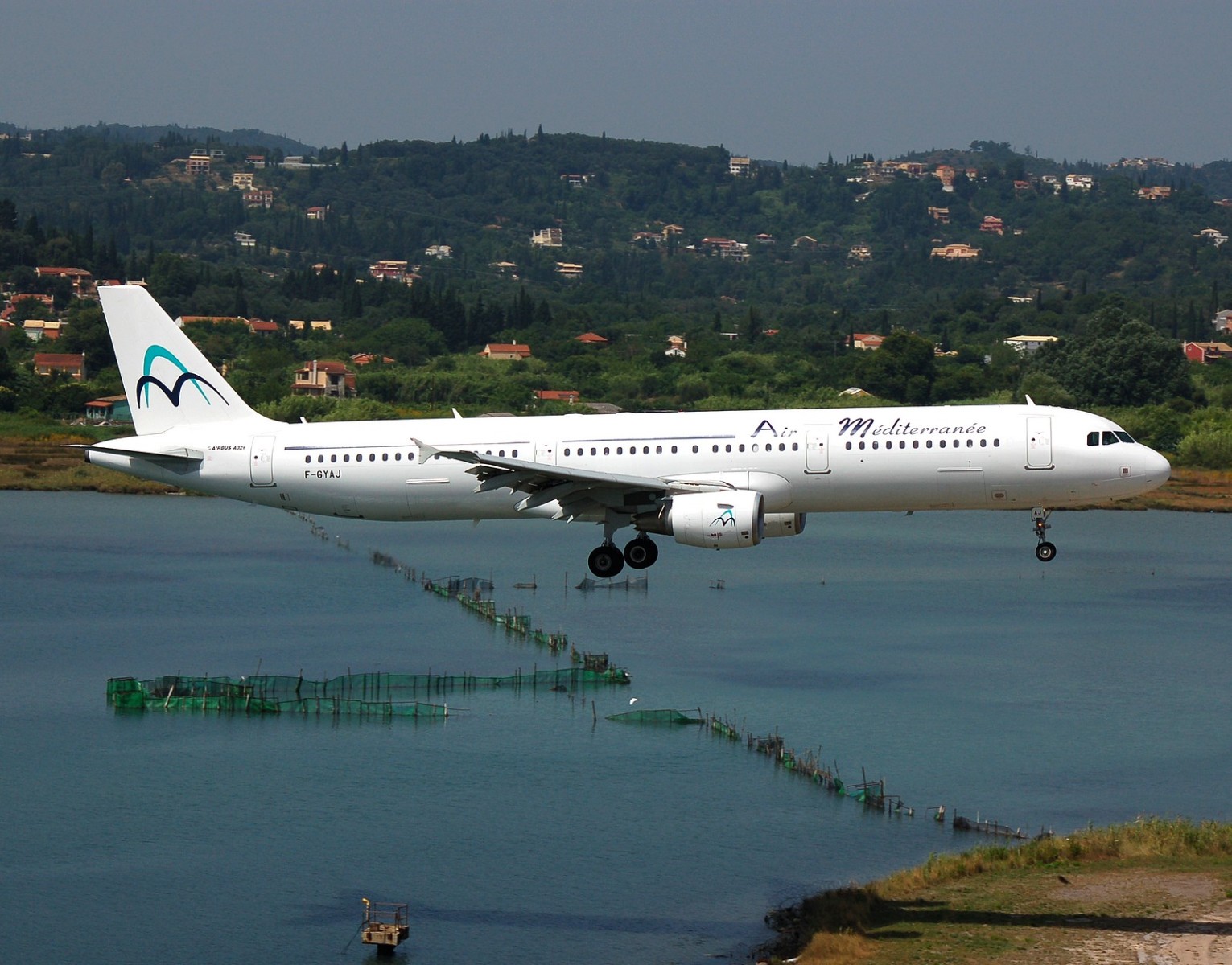F-GYAJ - A321-211 - Air Mediterranee - CFU - 24-06-2007