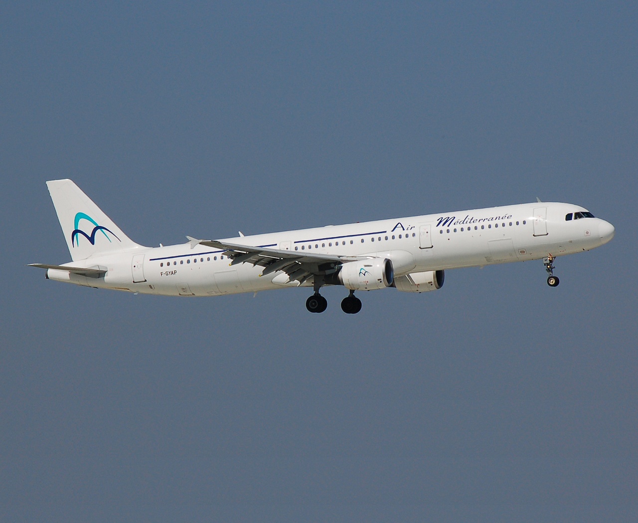 F-GYAP - A321-111 - Air Mediterranee - ORY - 09-04-2007