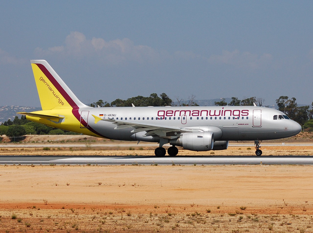 G-AKNU - A319-111 - Germanwings - FAO - 01-09-2007