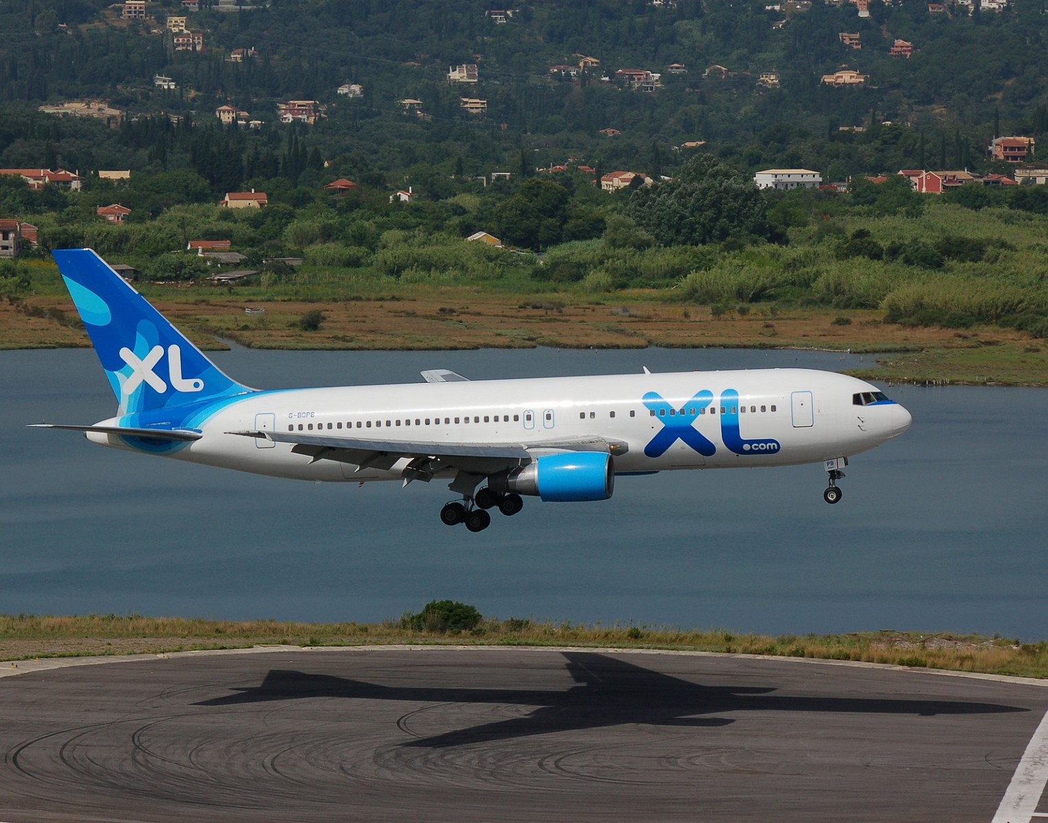 G-BOPB - 767-204(ER) - XL Airways France - CFU - 25-06-2007