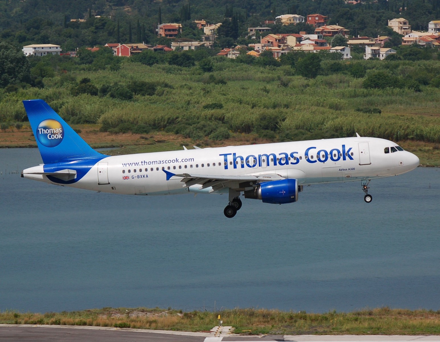 G-BXKA - A320-214 - Thomas Cook Airlines - CFU - 25-06-2007