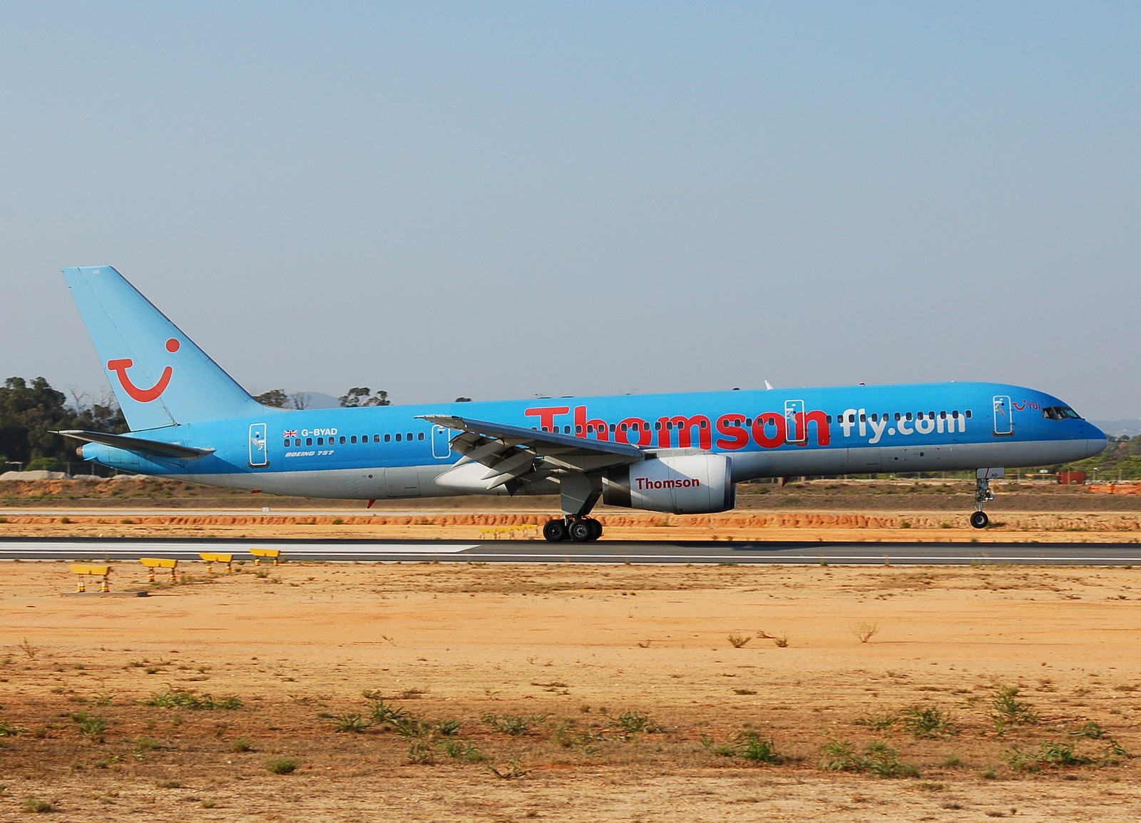 G-BYAD - 757-204 - Thomsonfly - FAO - 01-09-2007