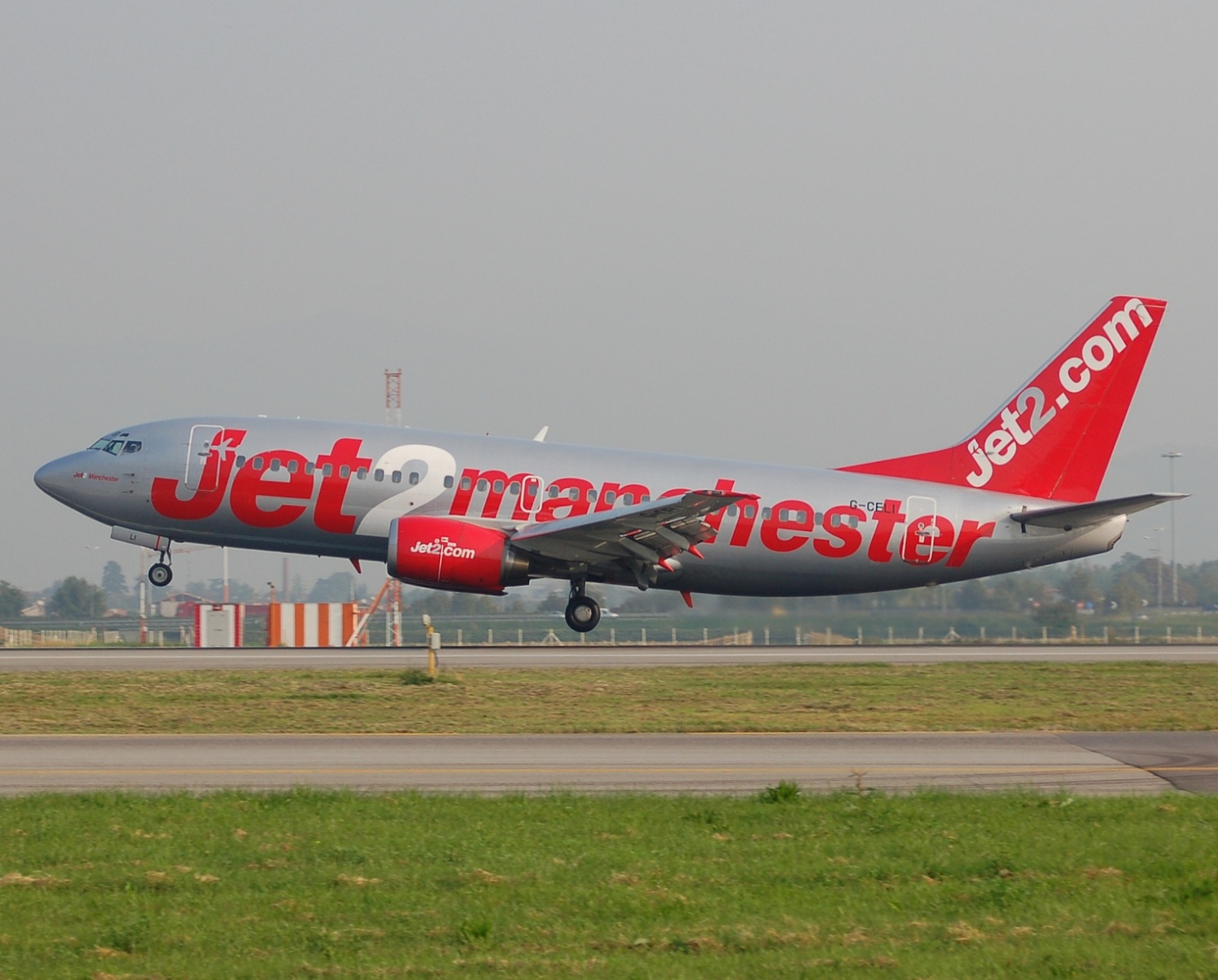 G-CELI - 737-330 - Jet2 - BGY - 25-09-2007