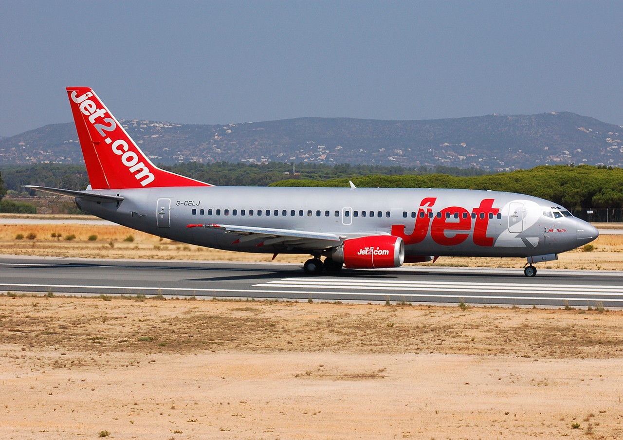 G-CELJ - 737-330 - Jet2 - FAO - 02-09-2007