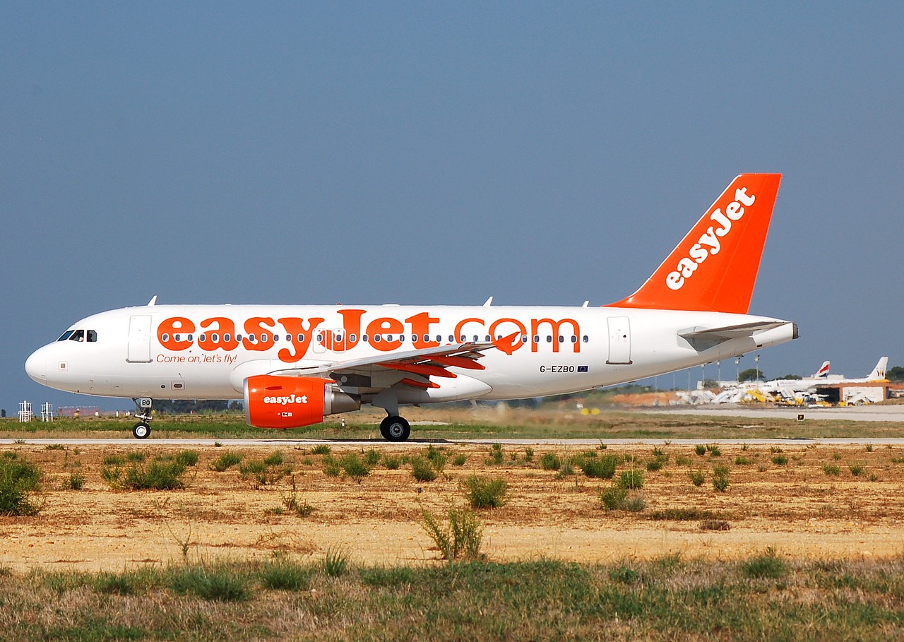 G-EZBO - A319-111 - easyJet - FAO - 02-09-2007