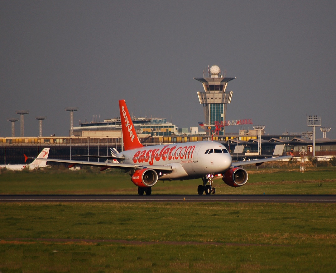 G-EZEC - A319-111 - easyJet - ORY - 09-04-2007