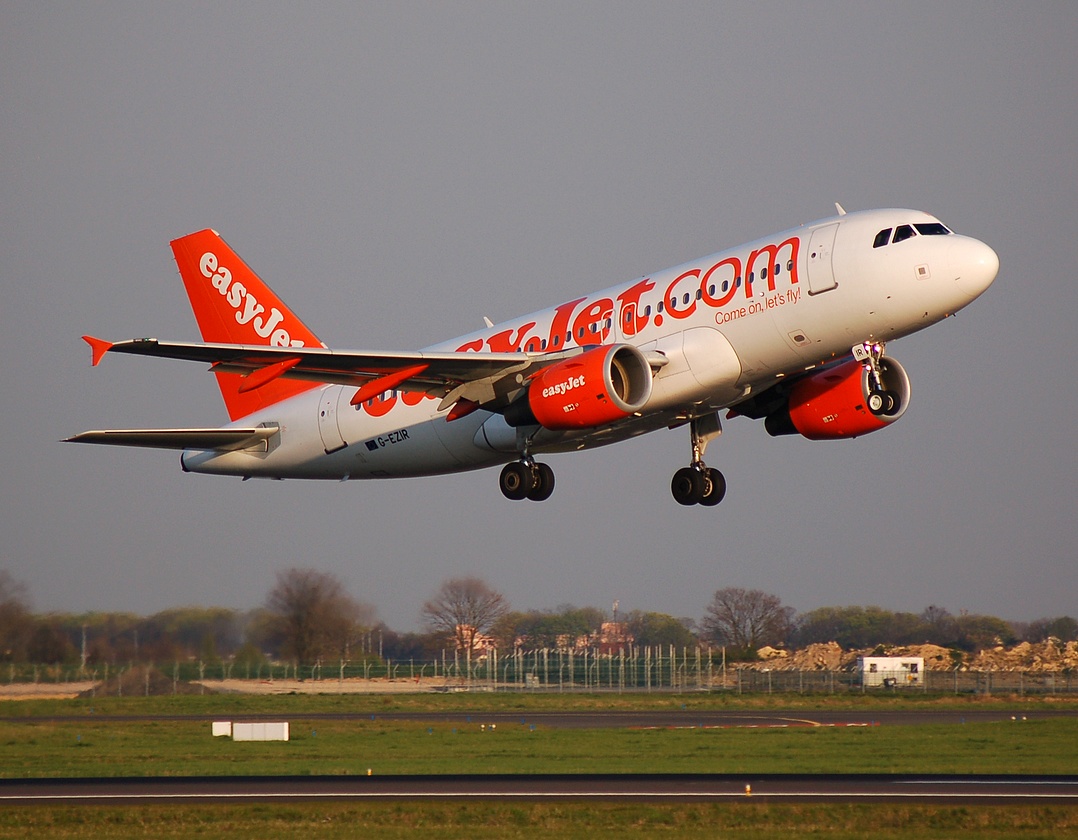 G-EZIR - A319-111 - easyJet - ORY - 09-04-2007