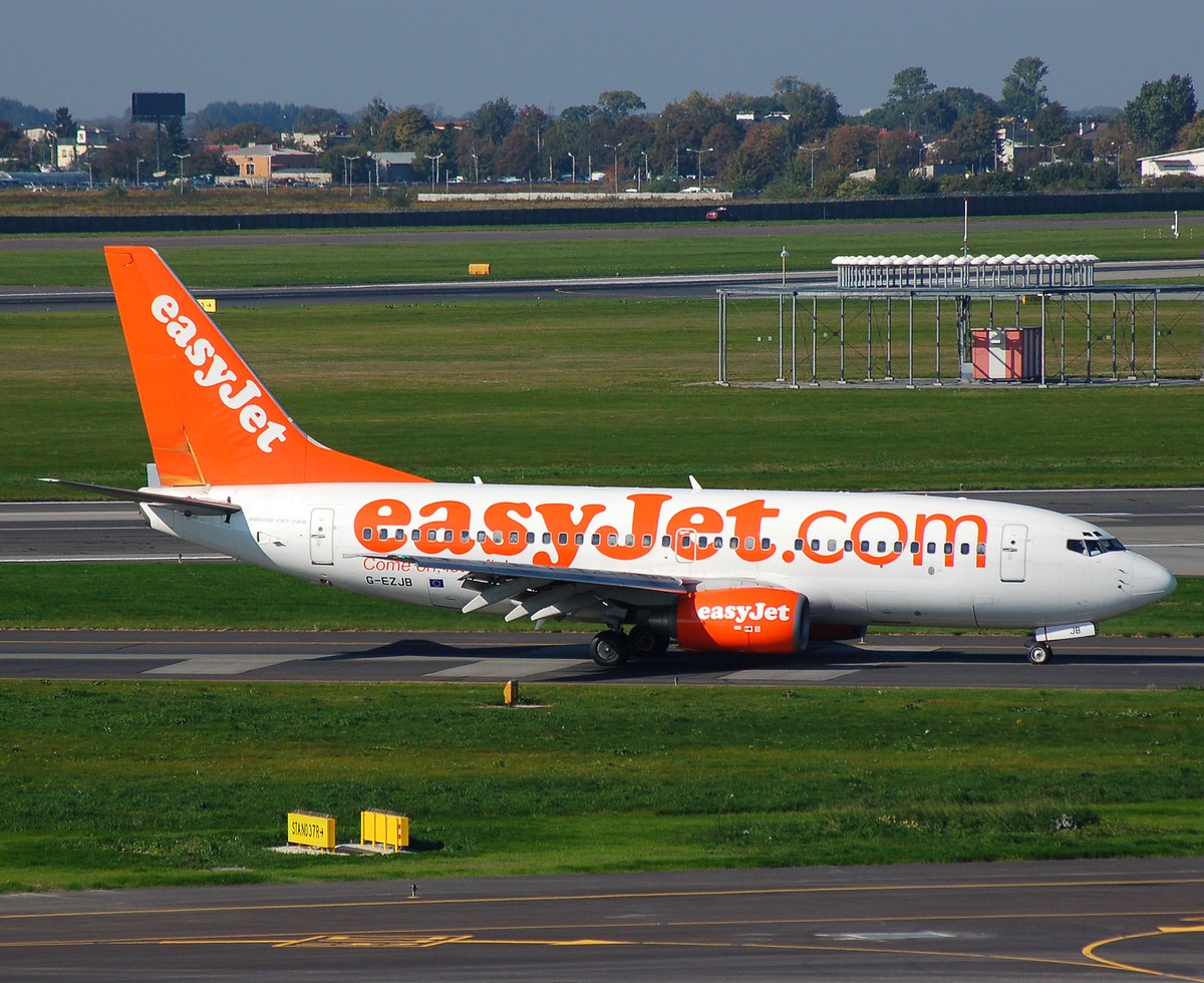 G-EZJB - 737-73V - easyJet - WAW - 20-09-2007