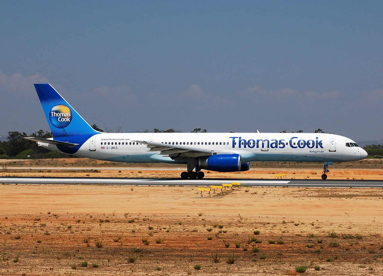 G-JWCG - 757-25F - Thomas Cook Airlines - FAO - 01-09-2007