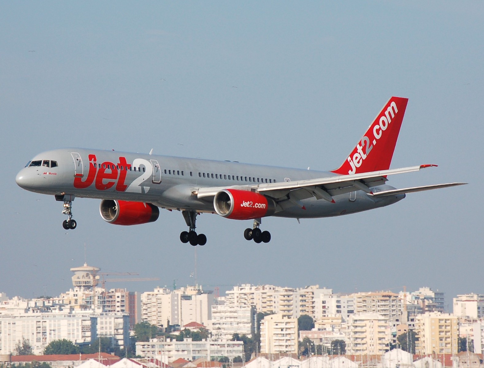 G-LSAE - 757-27B - Jet2 - FAO - 31-08-2007