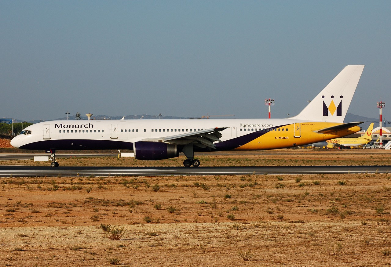 G-MONB - 757-2T7 - Monarch Airlines - FAO - 02-09-2007