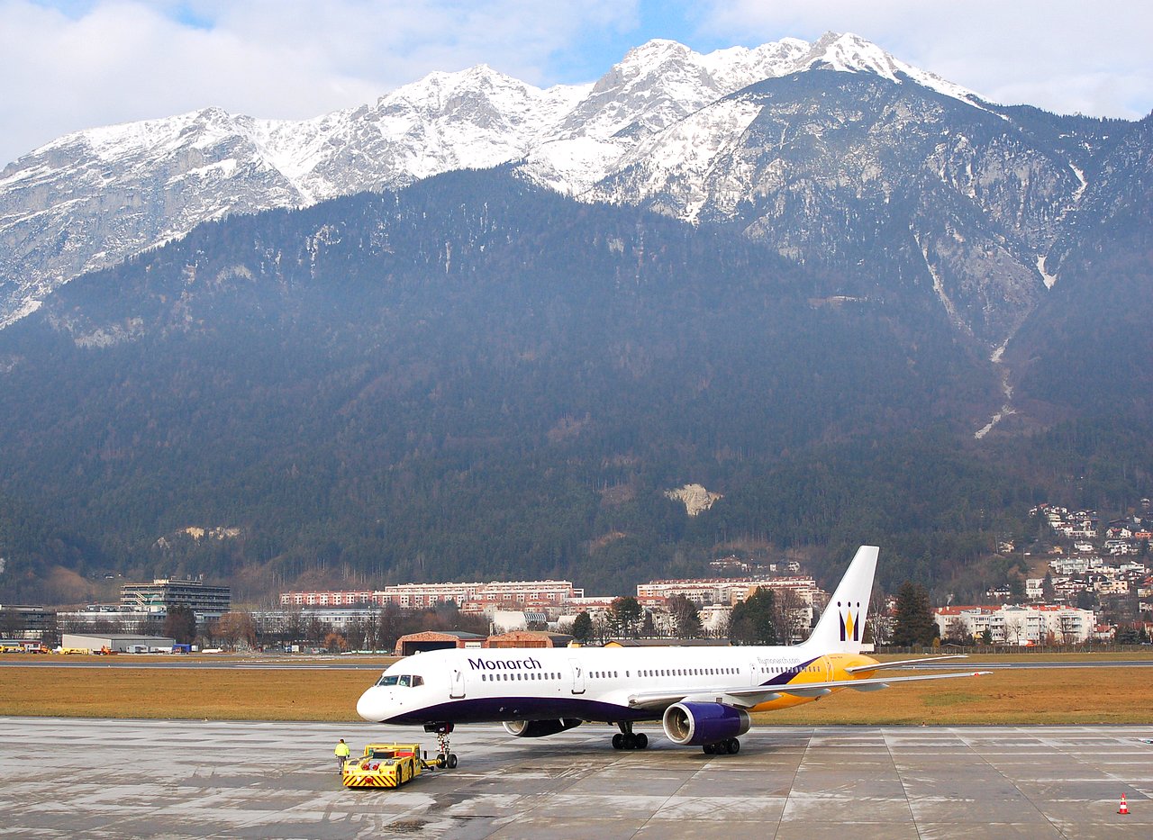 G-MONB - 757-2T7 - Monarch Airlines - INN - 06-01-2007a