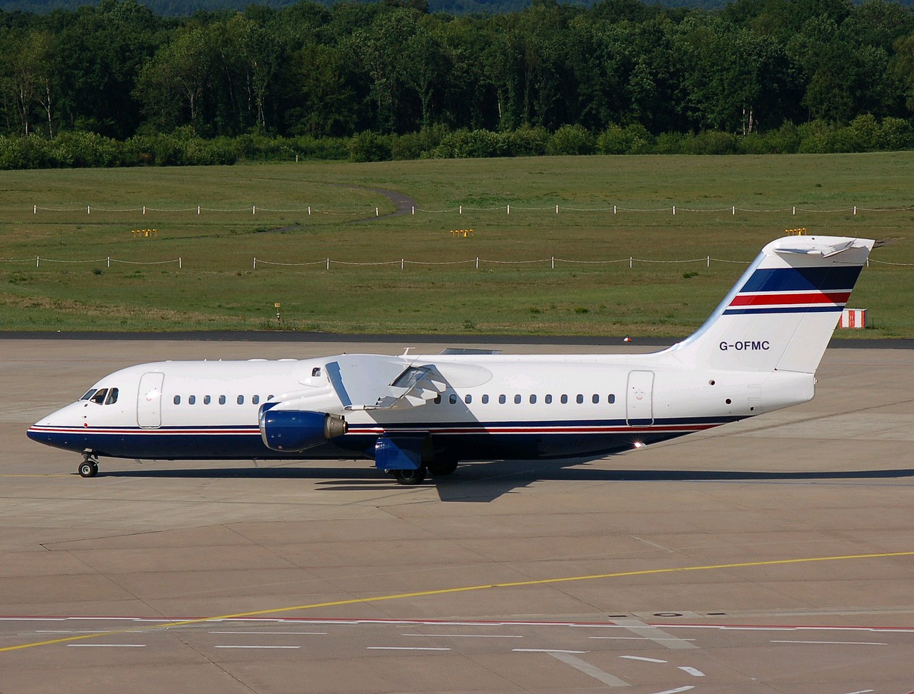 G-OFMC - RJ100 - Ford Motor Company - CGN - 18-05-2007b