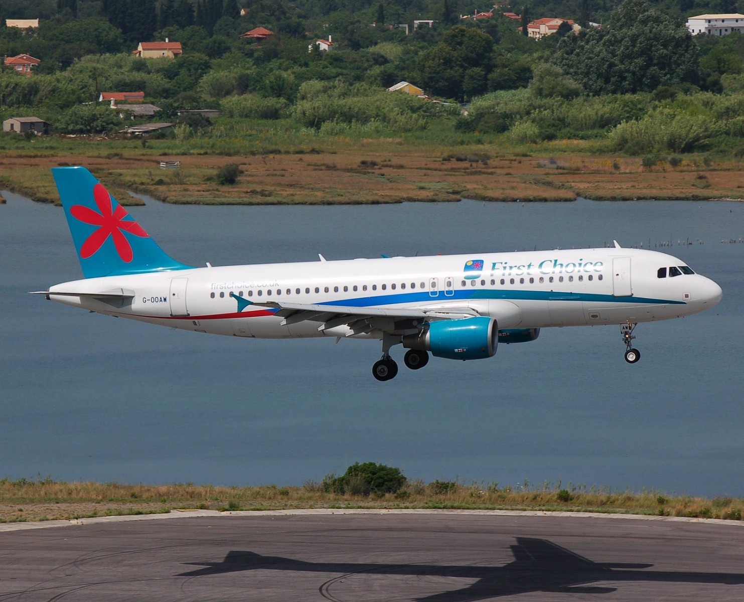 G-OOAW - A320-214 - First Choice Airways - CFU - 25-06-2007