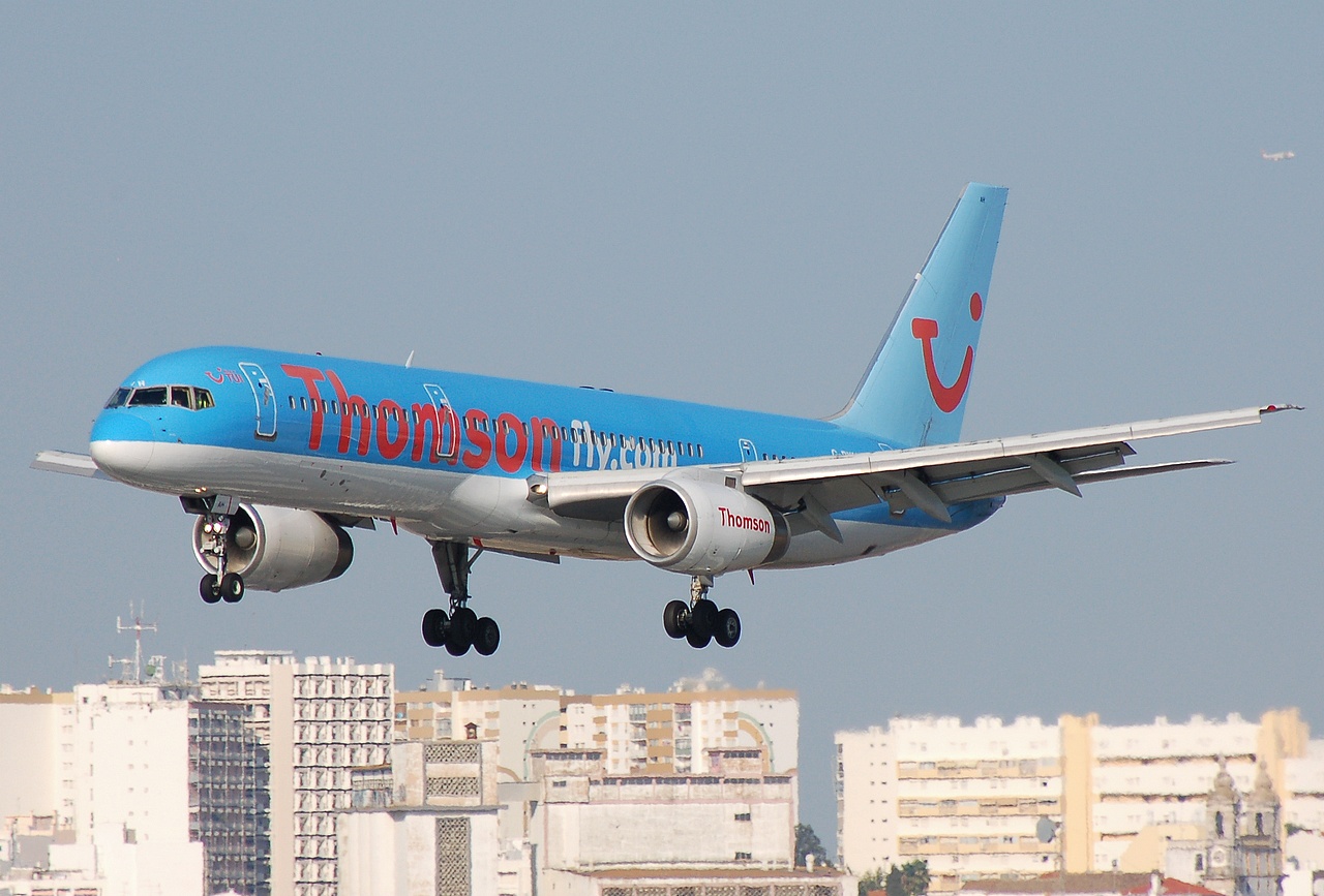 G-OOBA - 757-28A - Thomson Fly - FAO - 02-09-2007