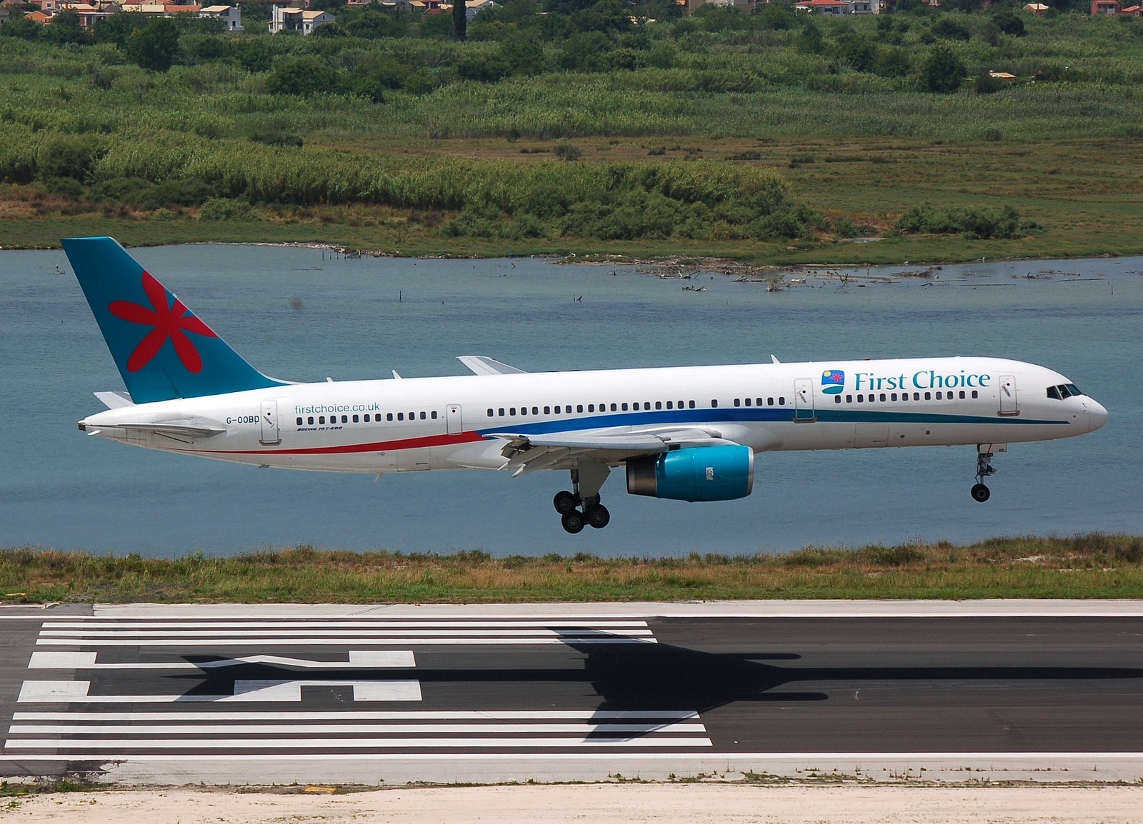 G-OOBD - 757-28A - First Choice Airways - CFU - 25-06-2007