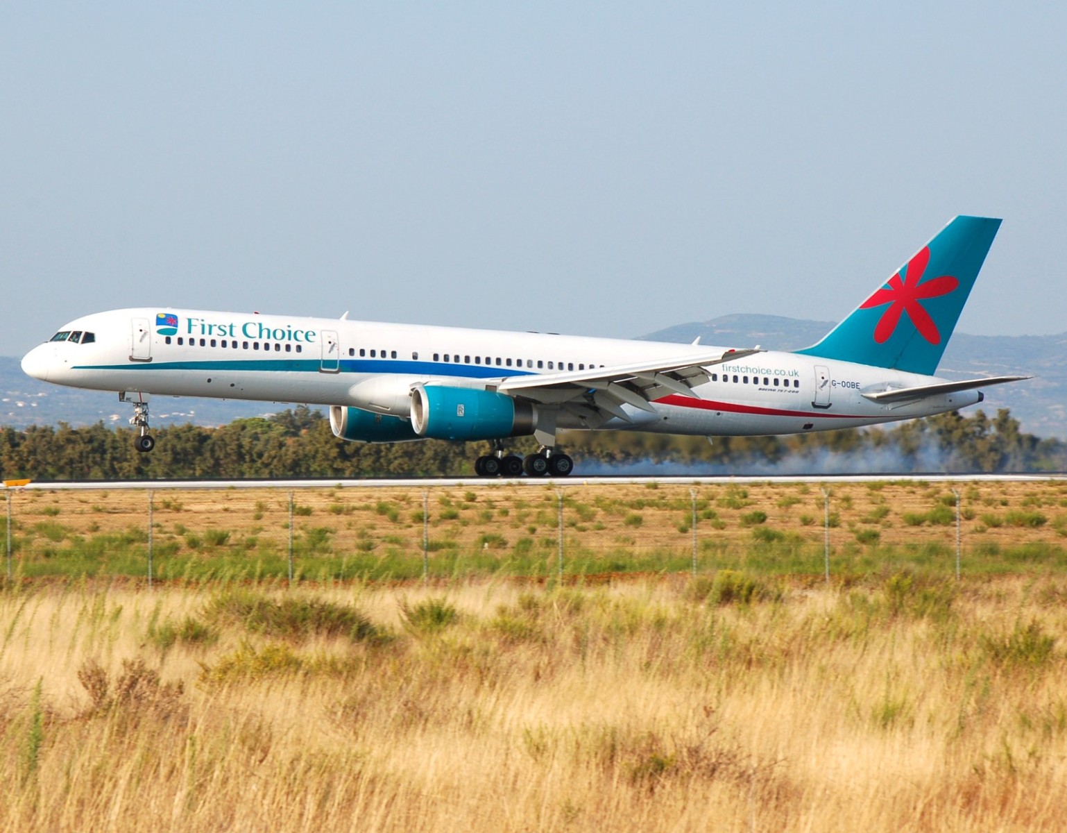 G-OOBE - 757-28A - First Choice Airways - FAO - 30-08-2007b
