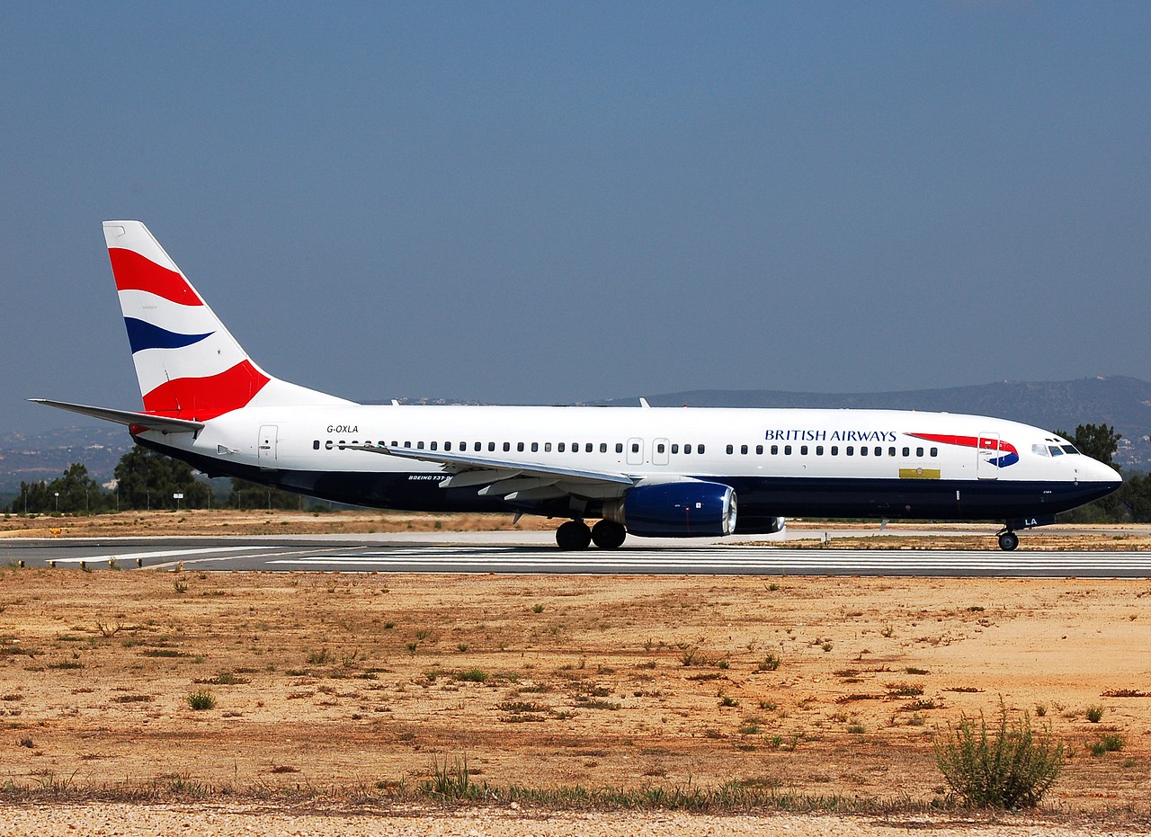 G-OXLA - 737-81Q - GB Airways - FAO - 03-09-2007b