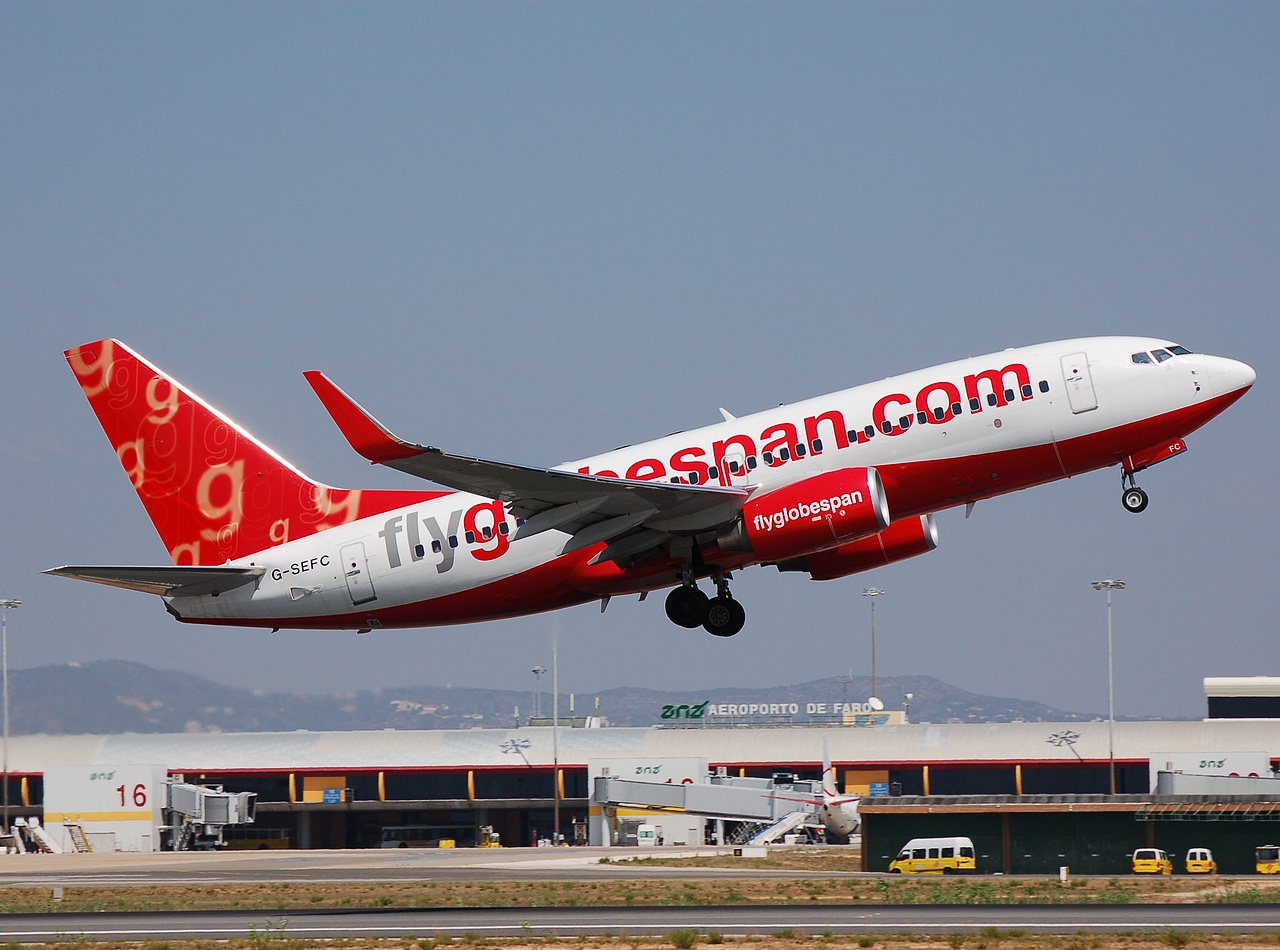 G-SEFC - 737-7Q8(WL) - Flyglobespan - FAO - 01-09-2007b