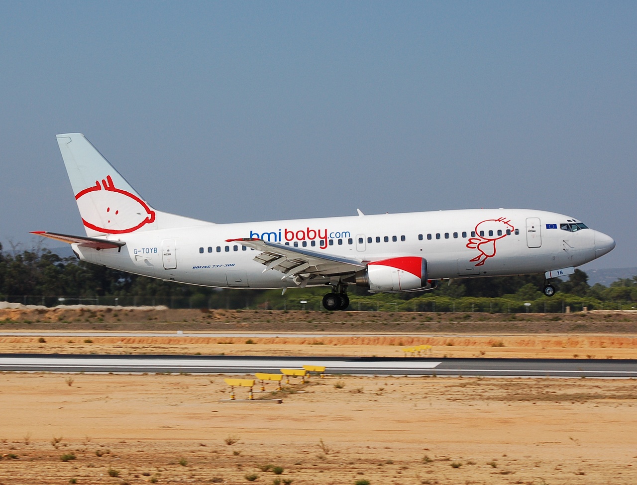 G-TOYB - 737-3Q8 - bmiBaby - FAO - 01-09-2007