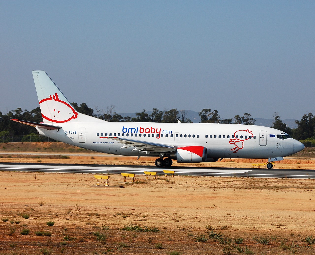 G-TOYB - 737-3Q8 - bmiBaby - FAO - 01-09-2007b