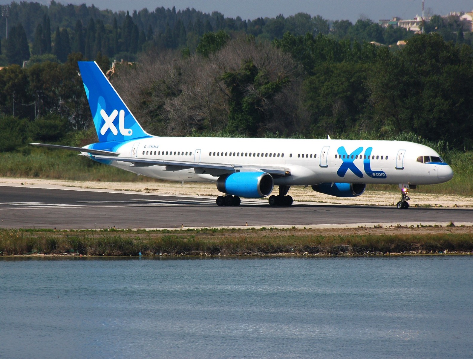 G-VKNA - 757-2Y0 - XL Airways - CFU - 25-06-2007