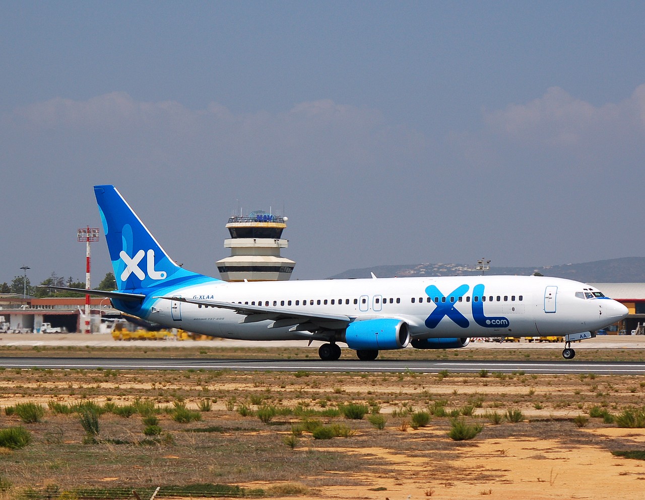 G-XLAA - 737-8Q8 - XL Airways - FAO - 01-09-2007b