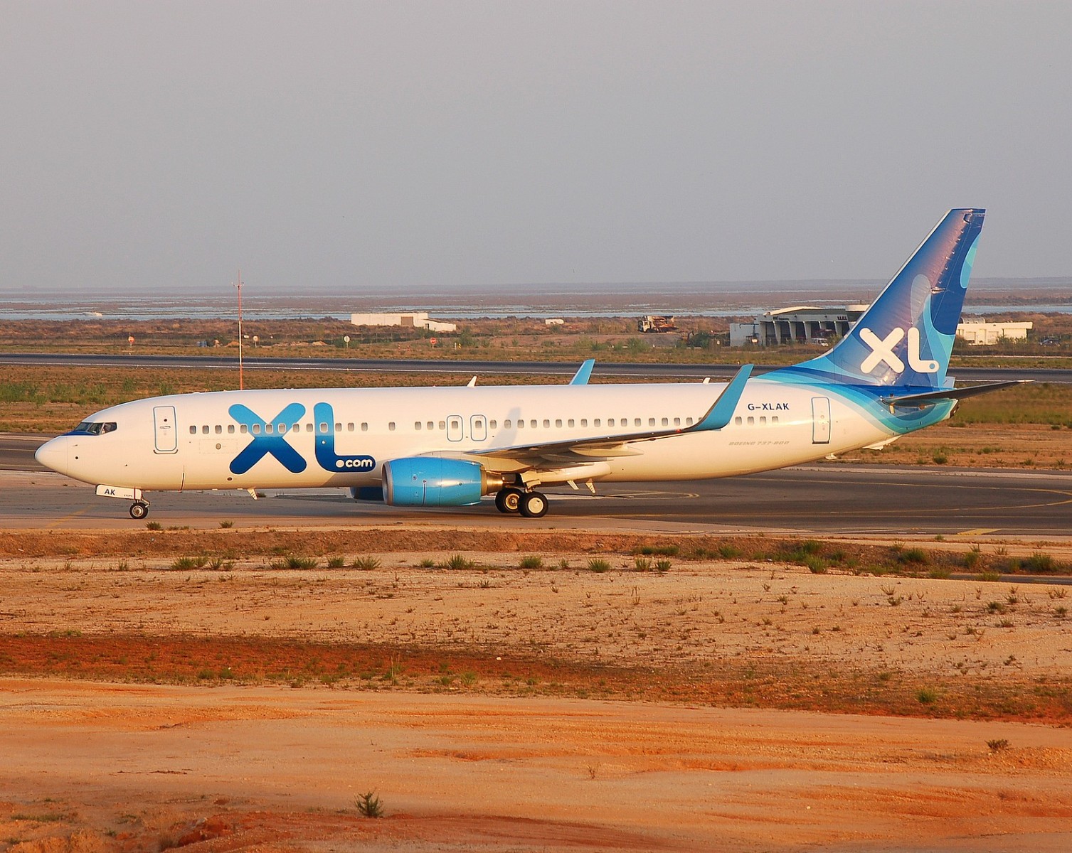 G-XLAK - 737-8FH(WL) - XL Airways - FAO - 01-09-2007