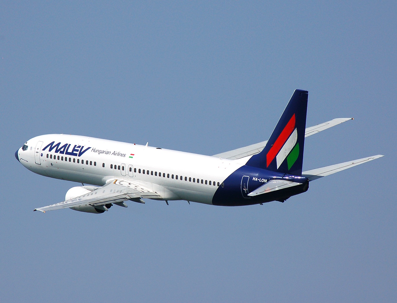 HA-LOM - 737-8Q8 - Malev Hungarian Airlines - CFU - 27-06-2007b