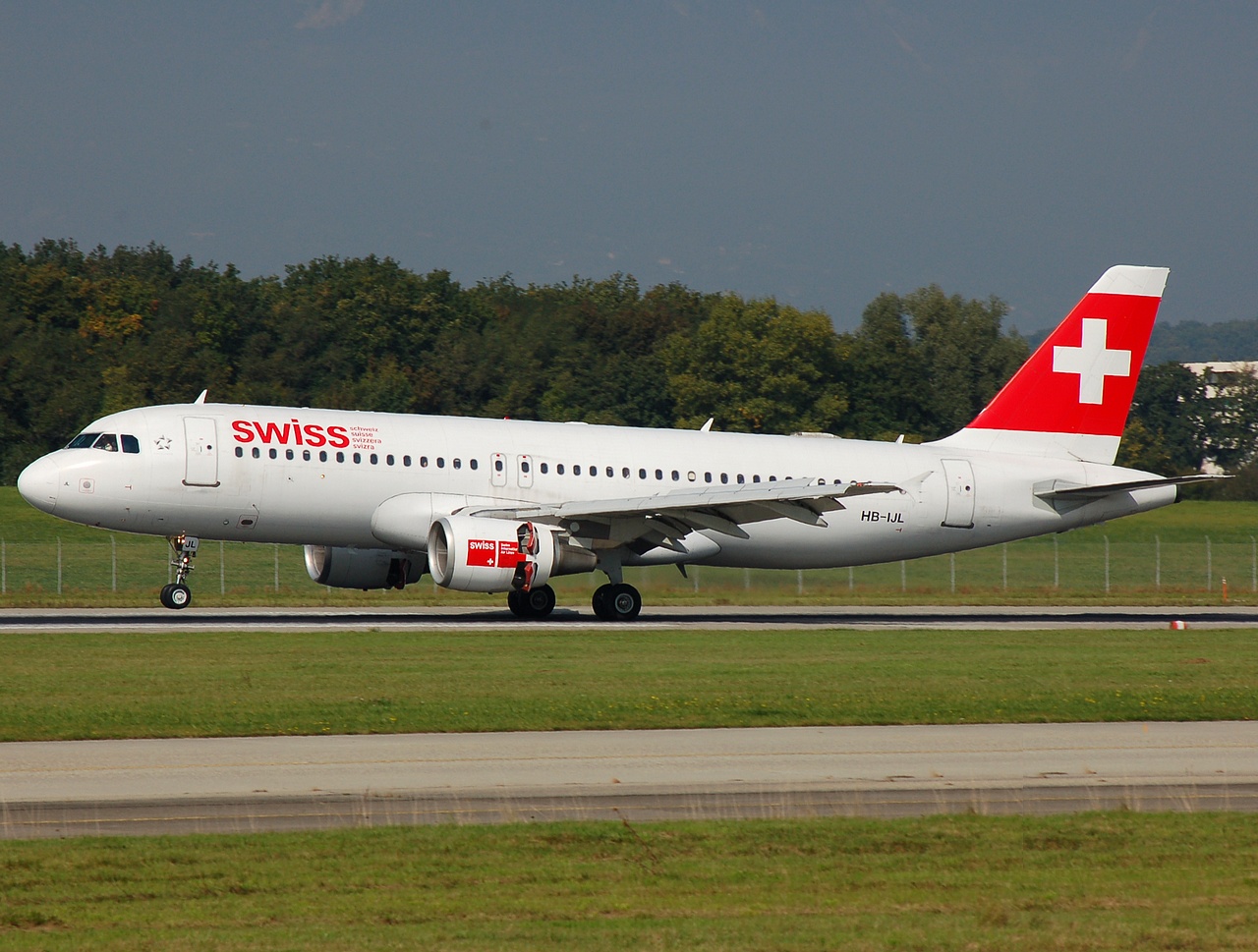 HB-IJL - A320-214 - Swiss - GVA - 02-10-2007