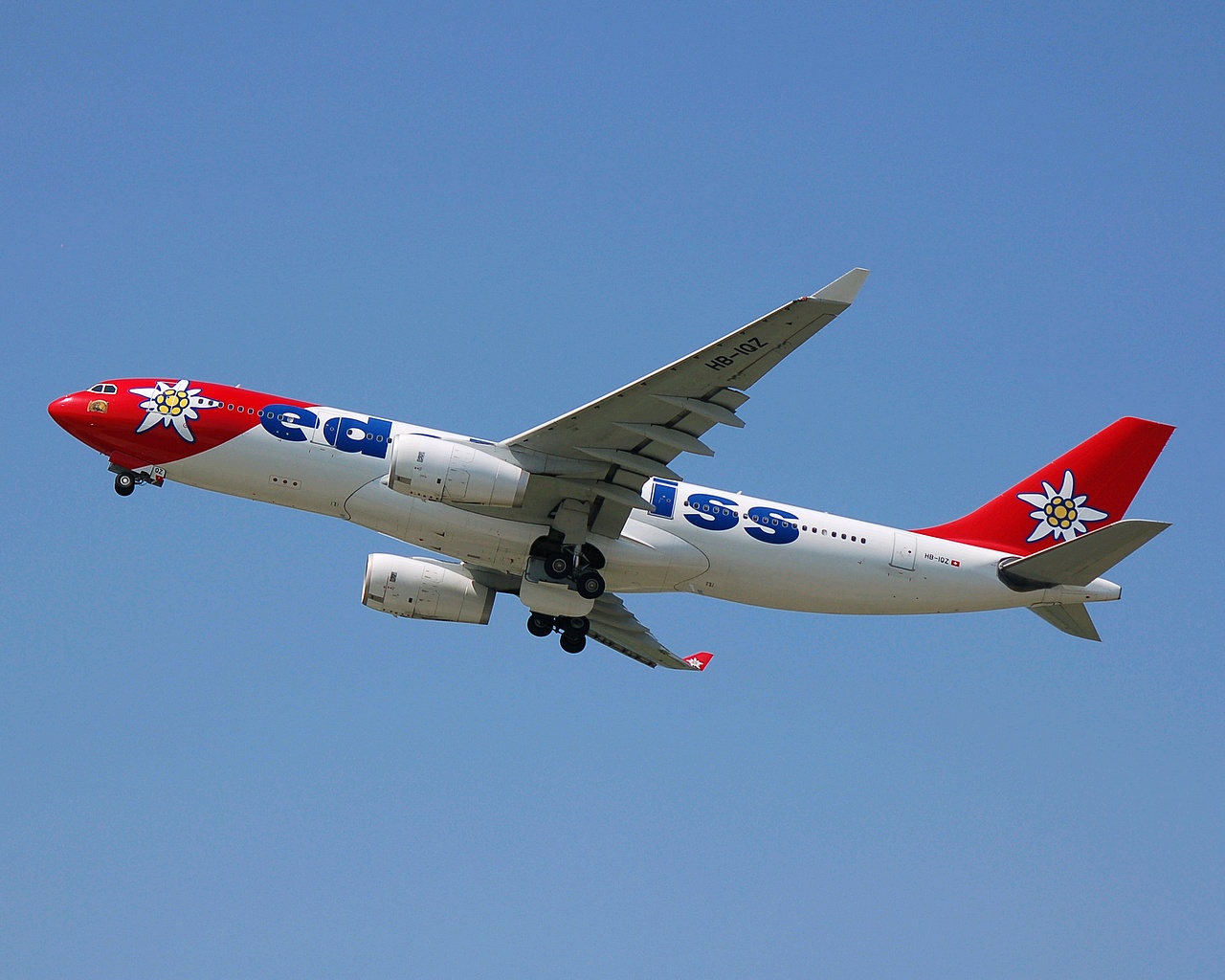 HB-IQZ - A330-243 - Edelweiss Air - ZRH - 24-05-2007b