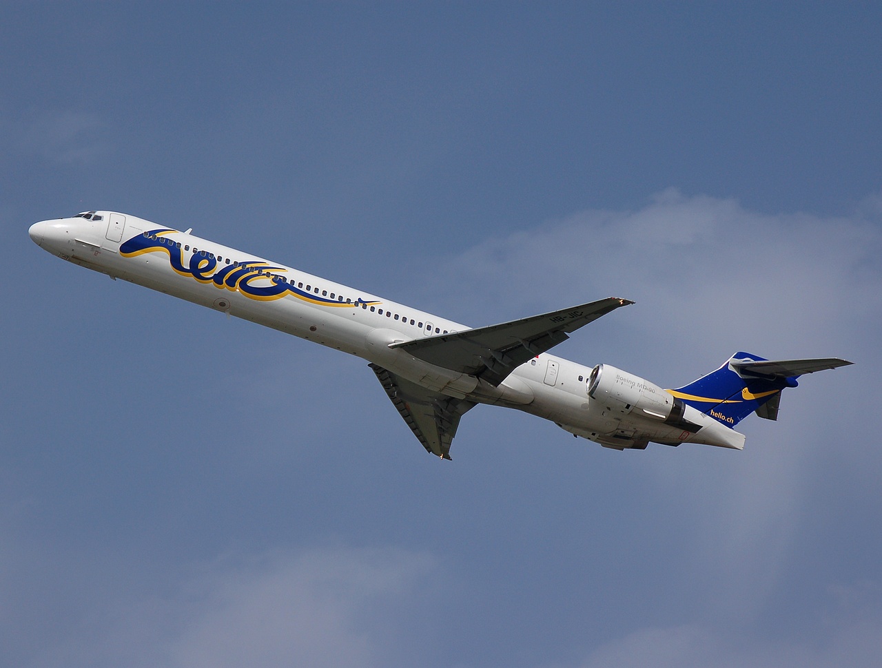 HB-JIC - MD-90-30 - Hello AG - CFU - 26-06-2007b