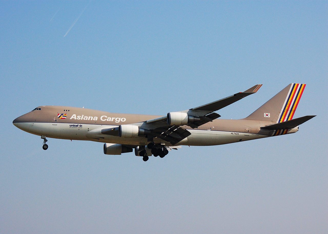 HL7420 - 747-48EF - Asiana Cargo - BRU - 27-03-2007