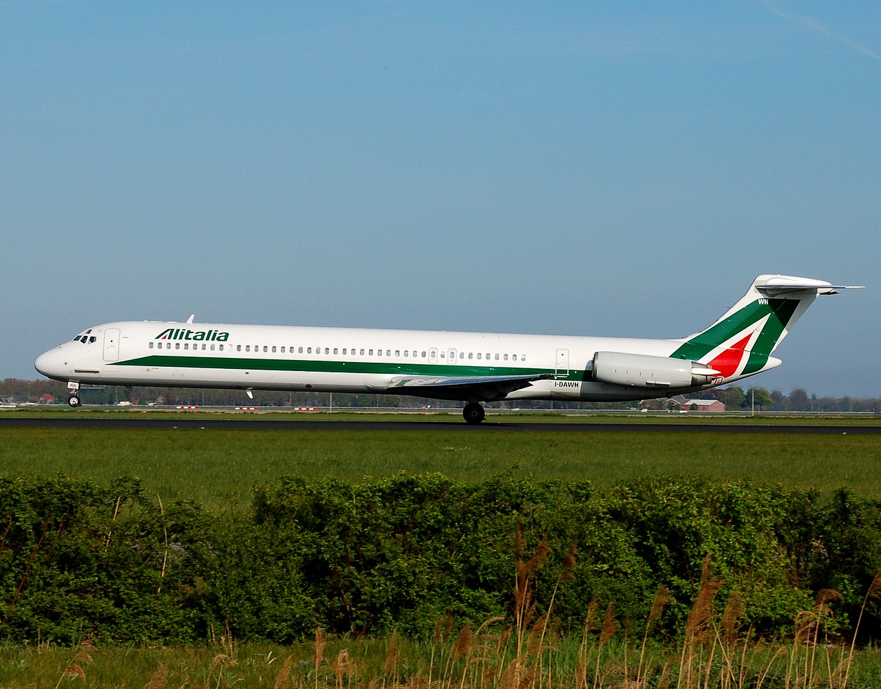 I-DAWH - MD-82 - Alitalia - AMS - 21-04-2007