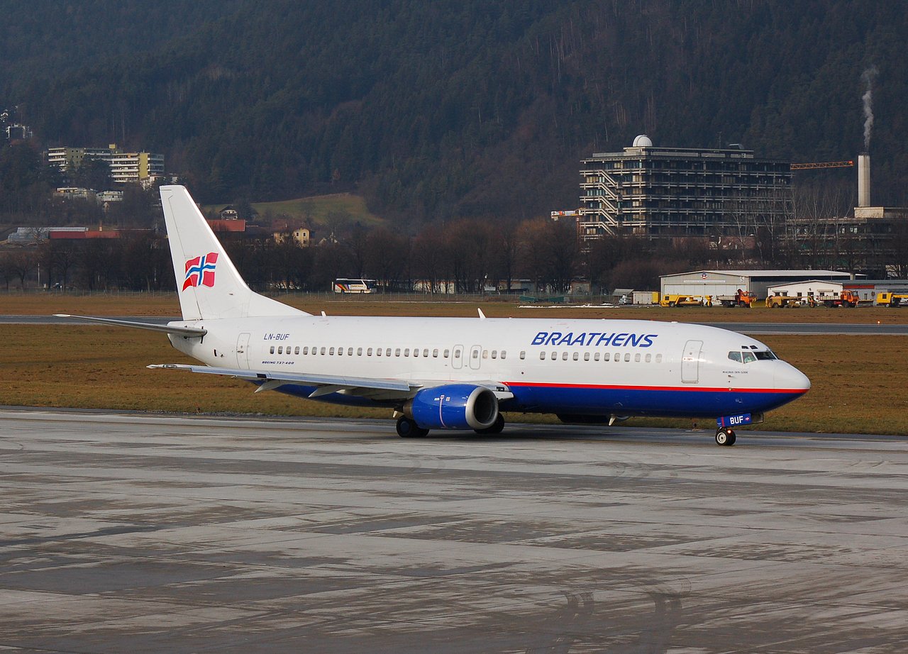 LN-BUF - 737-405 - Braathens - INN - 06-01-2007