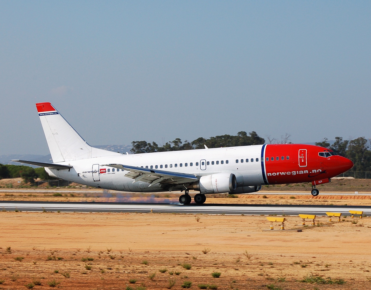 LN-KKP - 737-3M8 - Norwegian Air Shuttle - FAO - 01-09-2007