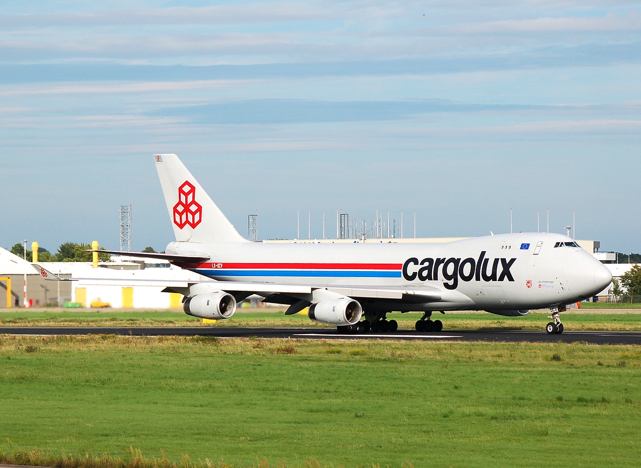 LX-UCV - 747-4R7F - Cargolux Airlines International - MST - 14-08-2007