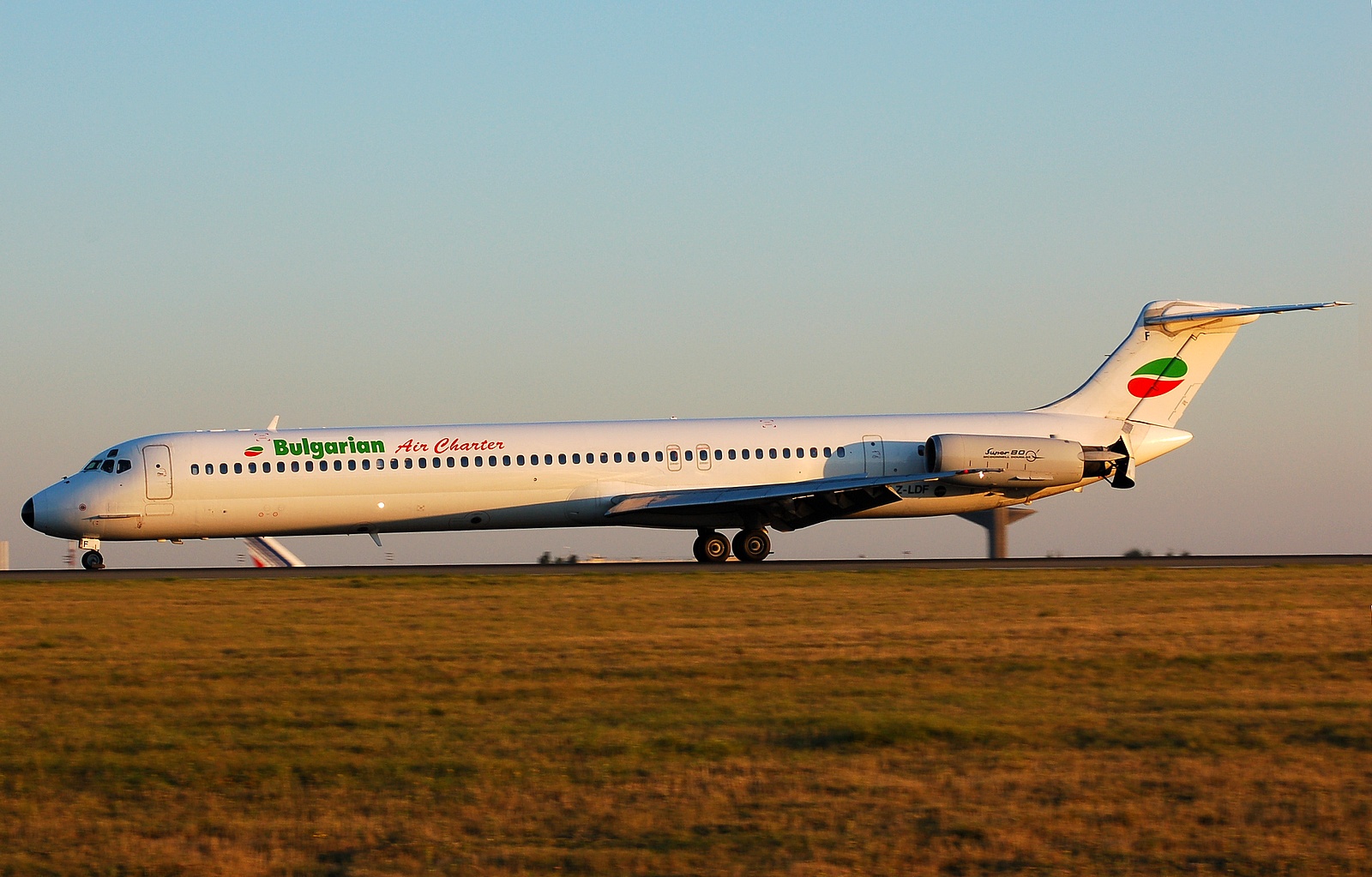 LZ-LDF - MD-82 - Bulgarian Air Charter - CDG - 04-08-2007