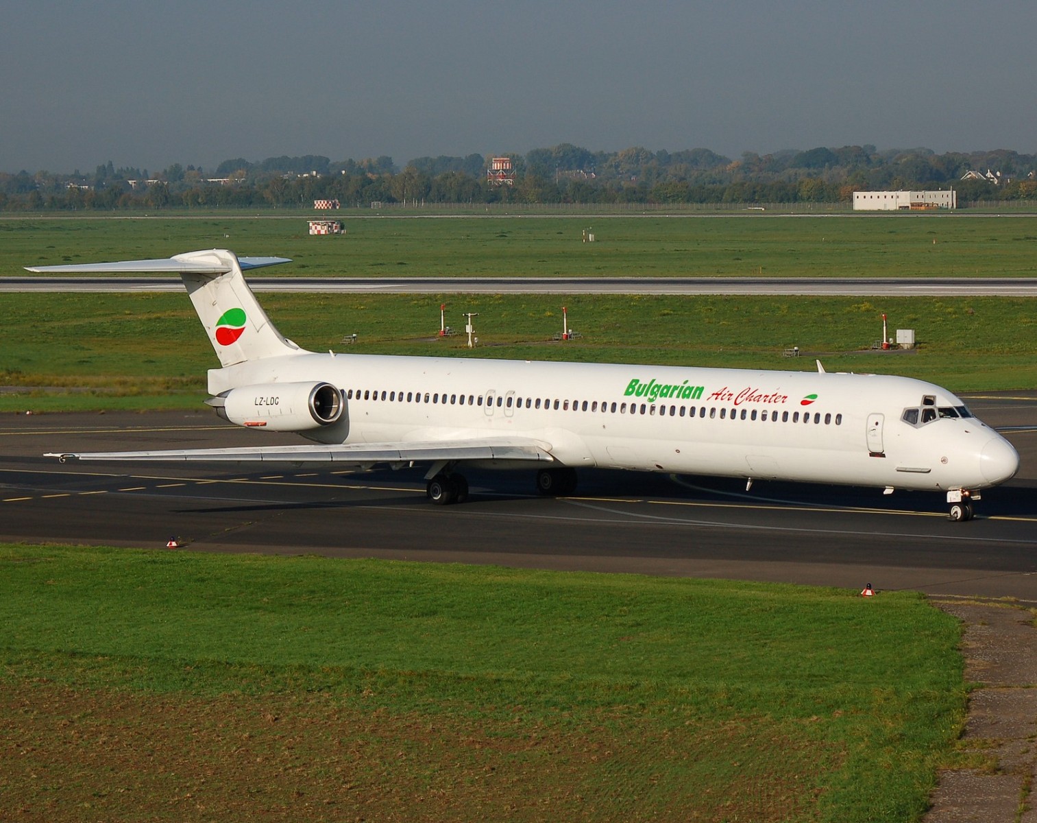 LZ-LDG - MD-83 - Bulgarian Air Charter - DUS - 05-10-2007