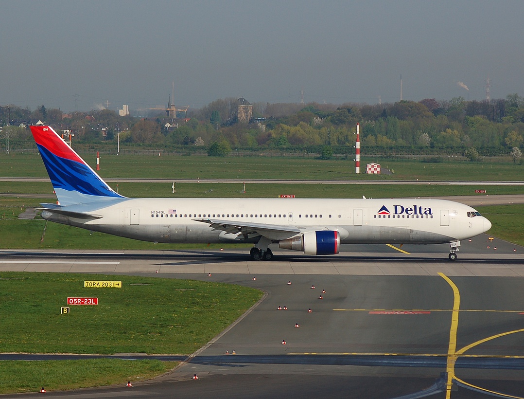 N154DL - 767-3P6(ER) - Delta Air Lines - DUS - 14-04-2007b
