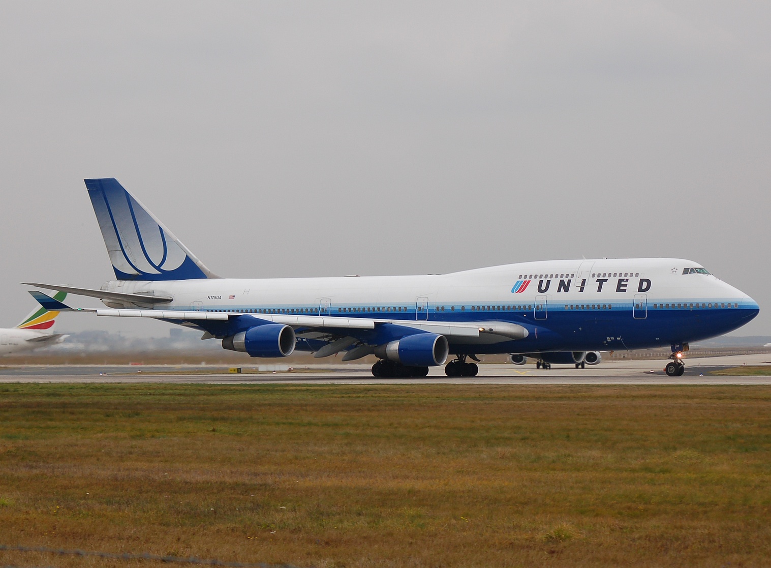 N175UA - 747-422 - United Airlines - FRA - 27-10-2007