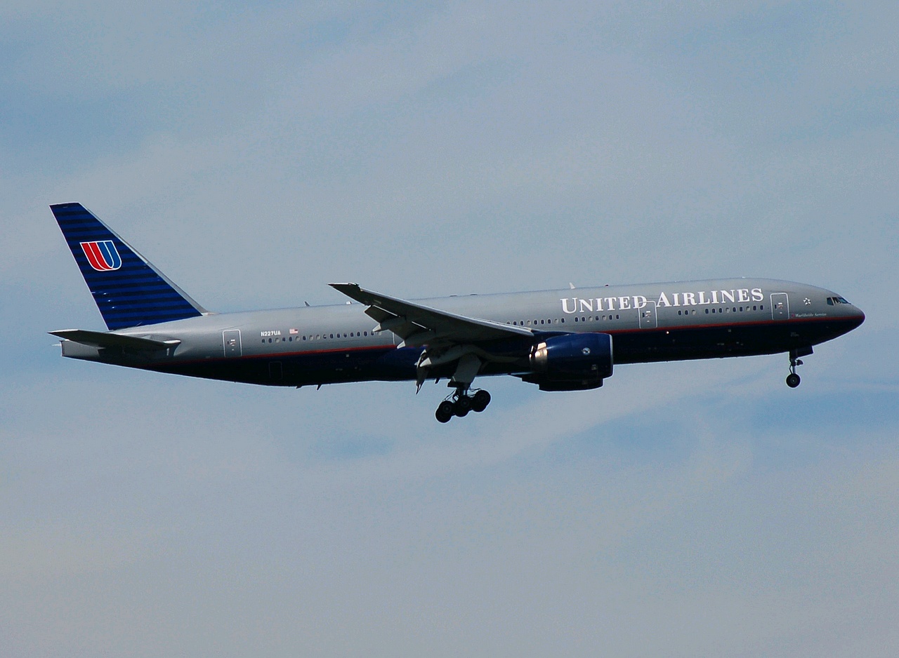 N227UA - 777-222(ER) - United Airlines - FRA - 20-05-2007