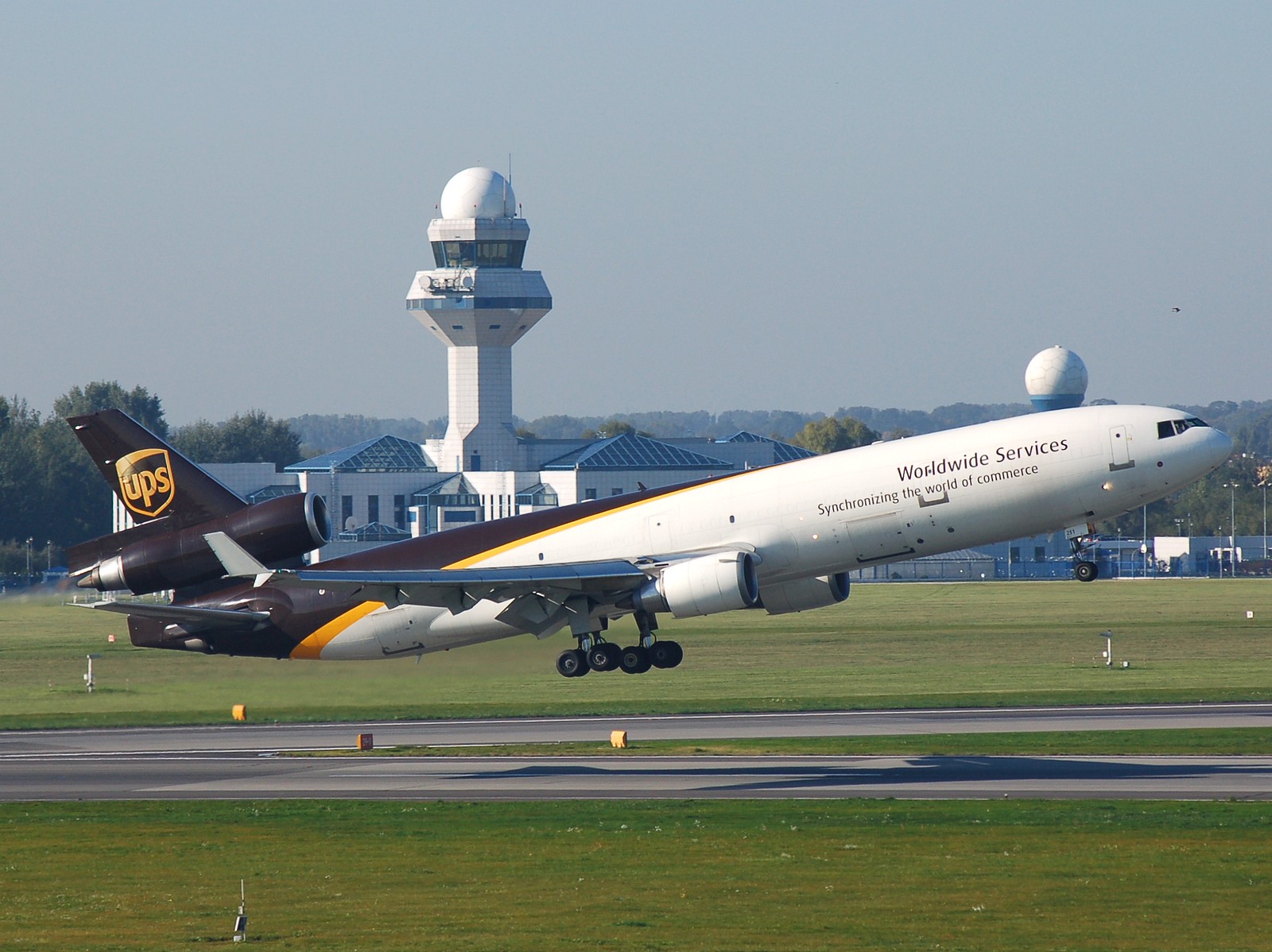 N251UP - MD-11F - United Parcel Service (UPS) - WAW - 20-09-2007b