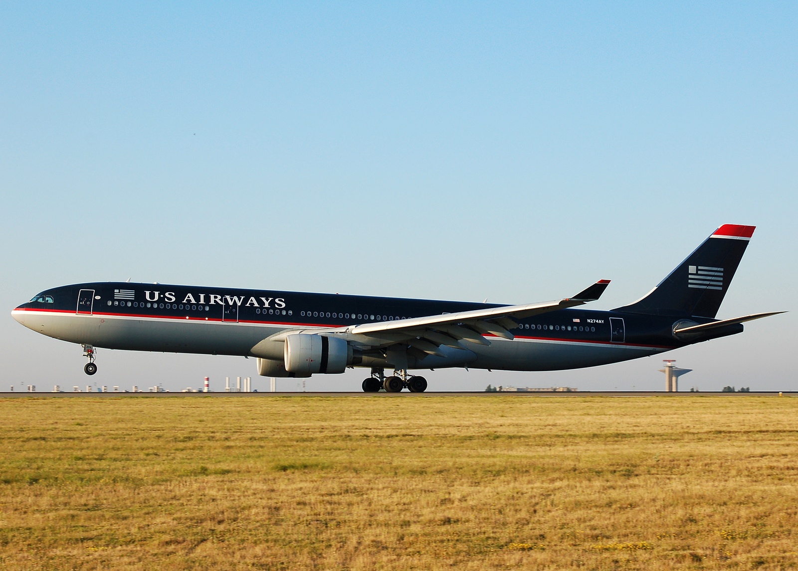 N274AY - A330-323 - US Airways - CDG - 05-08-2007