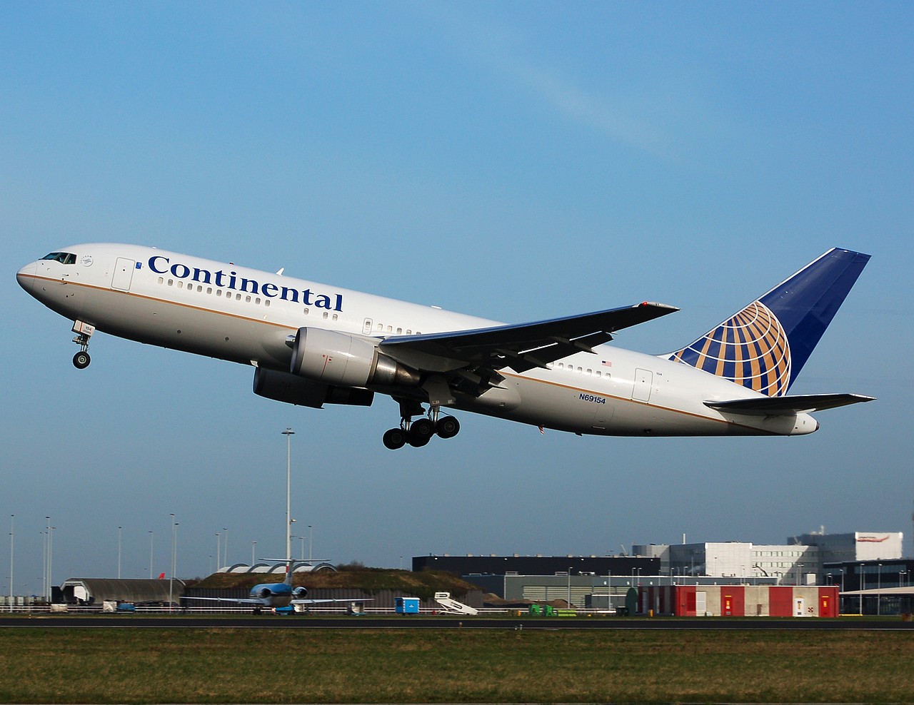 N69154 - 767-224(ER) - Continental Air Lines - AMS - 10-03-2007