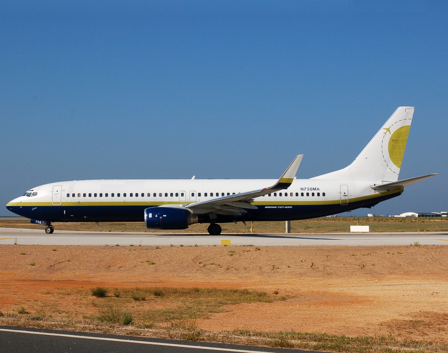 N738MA - 737-8Q8(WL) - Miami Air International - FAO - 31-08-2007