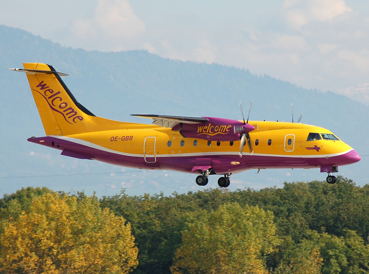 OE-GBB - Dornier 328-110 - Welcome Air - GVA - 02-10-2007